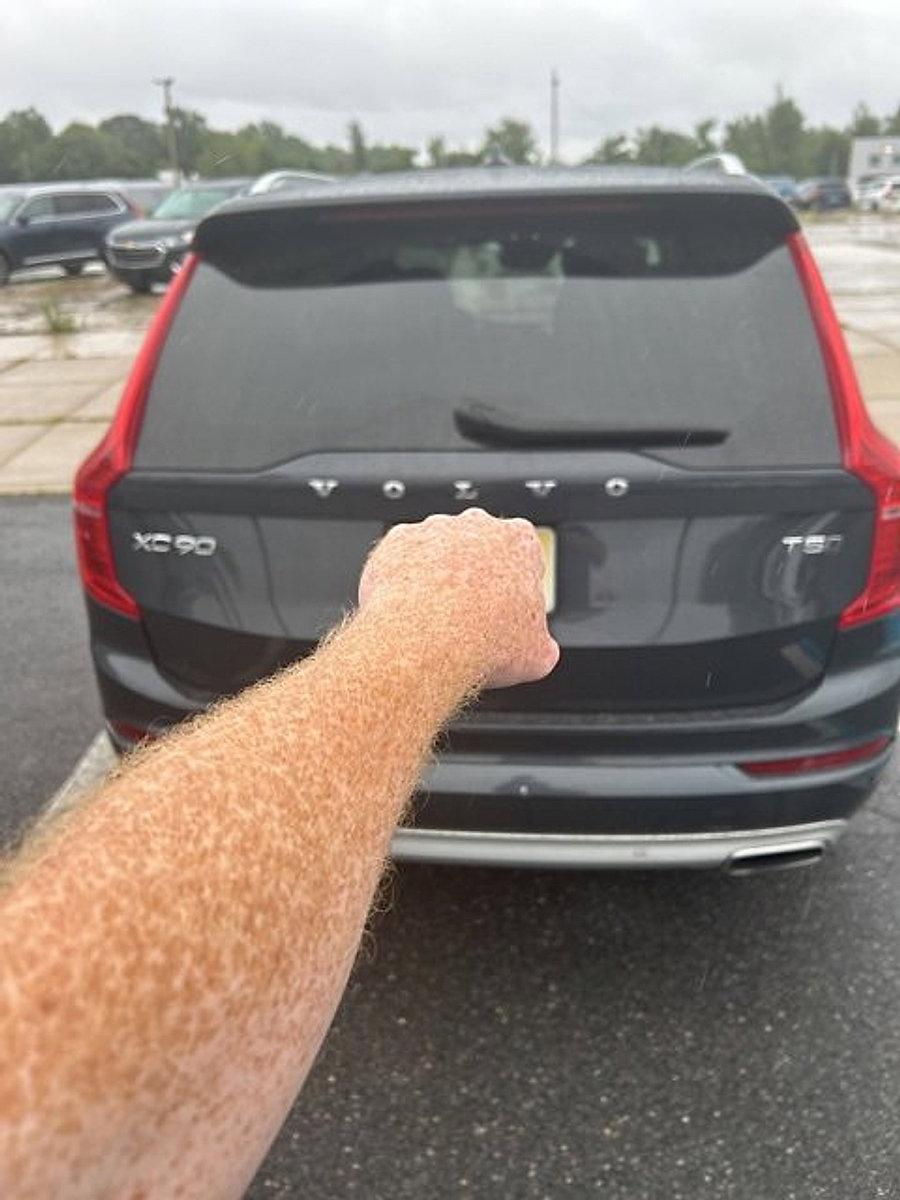 2021 Volvo XC90 Vehicle Photo in Trevose, PA 19053