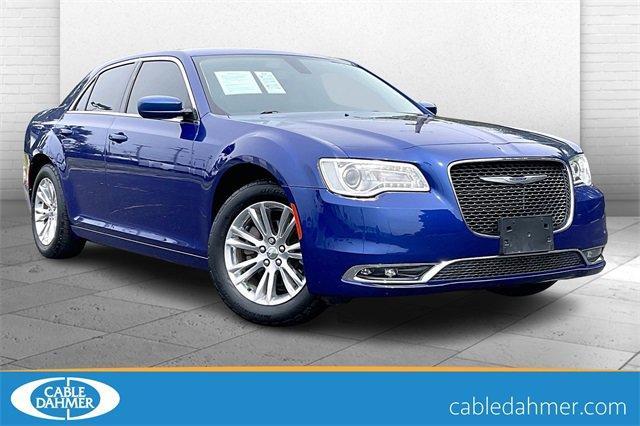 2019 Chrysler 300 Vehicle Photo in INDEPENDENCE, MO 64055-1314