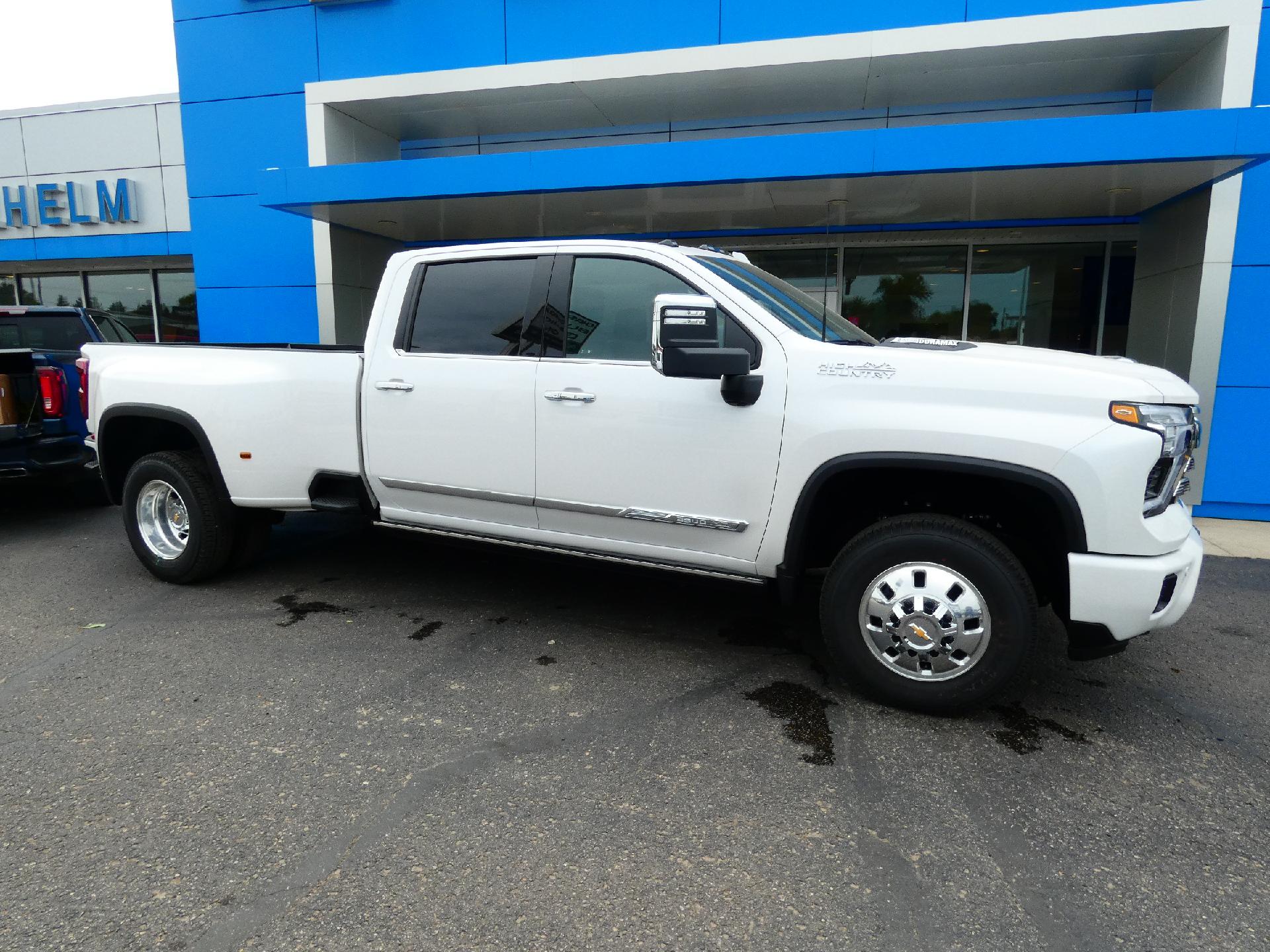 2025 Chevrolet Colorado Colors, Trims & Pictures Wilhelm Chevrolet GMC in JAMESTOWN, ND