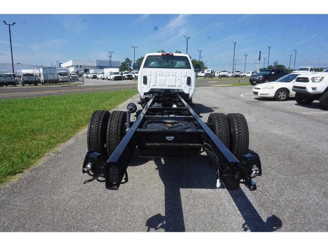 2023 Chevrolet Silverado 6500 HD Vehicle Photo in ALCOA, TN 37701-3235