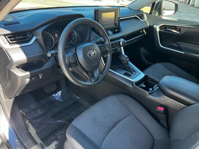 2019 Toyota RAV4 Vehicle Photo in TAMPA, FL 33612-3404