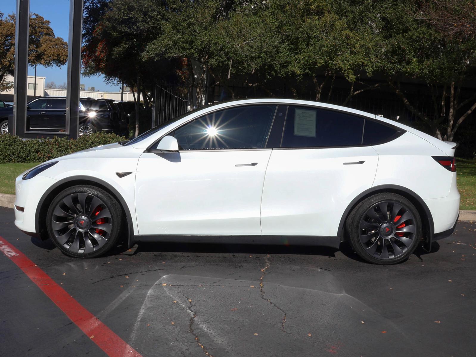 2023 Tesla Model Y Vehicle Photo in DALLAS, TX 75209-3095