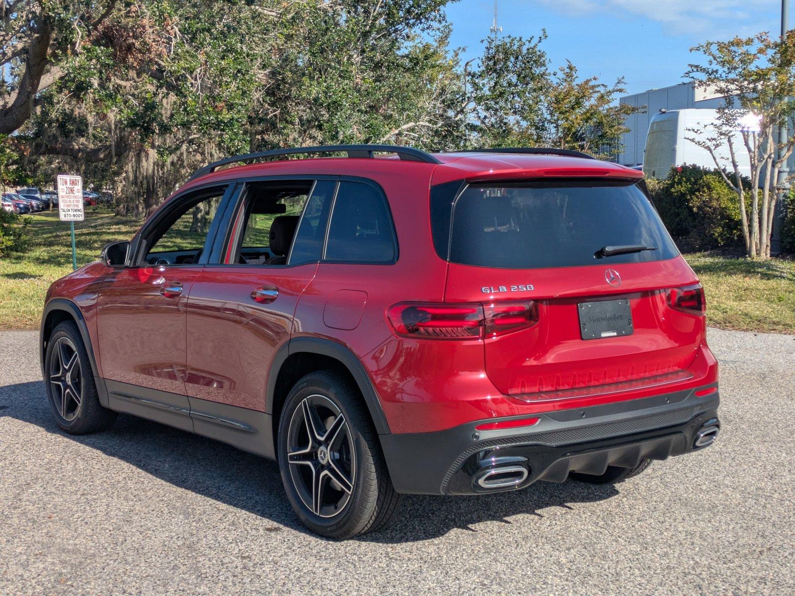 2024 Mercedes-Benz GLB Vehicle Photo in Sarasota, FL 34231