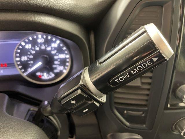 2021 Nissan Titan Vehicle Photo in PHOENIX, AZ 85014-3381