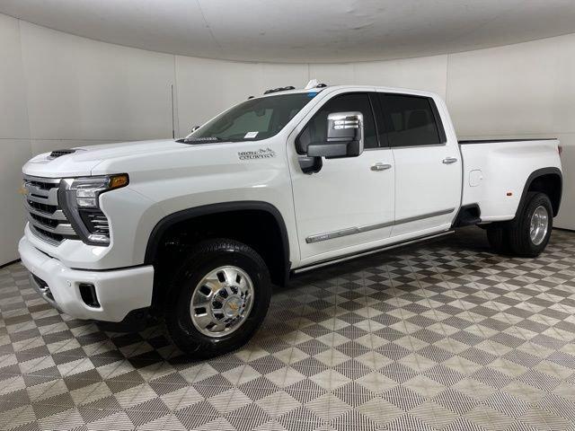 2025 Chevrolet Silverado 3500 HD Vehicle Photo in PHOENIX, AZ 85014-3381