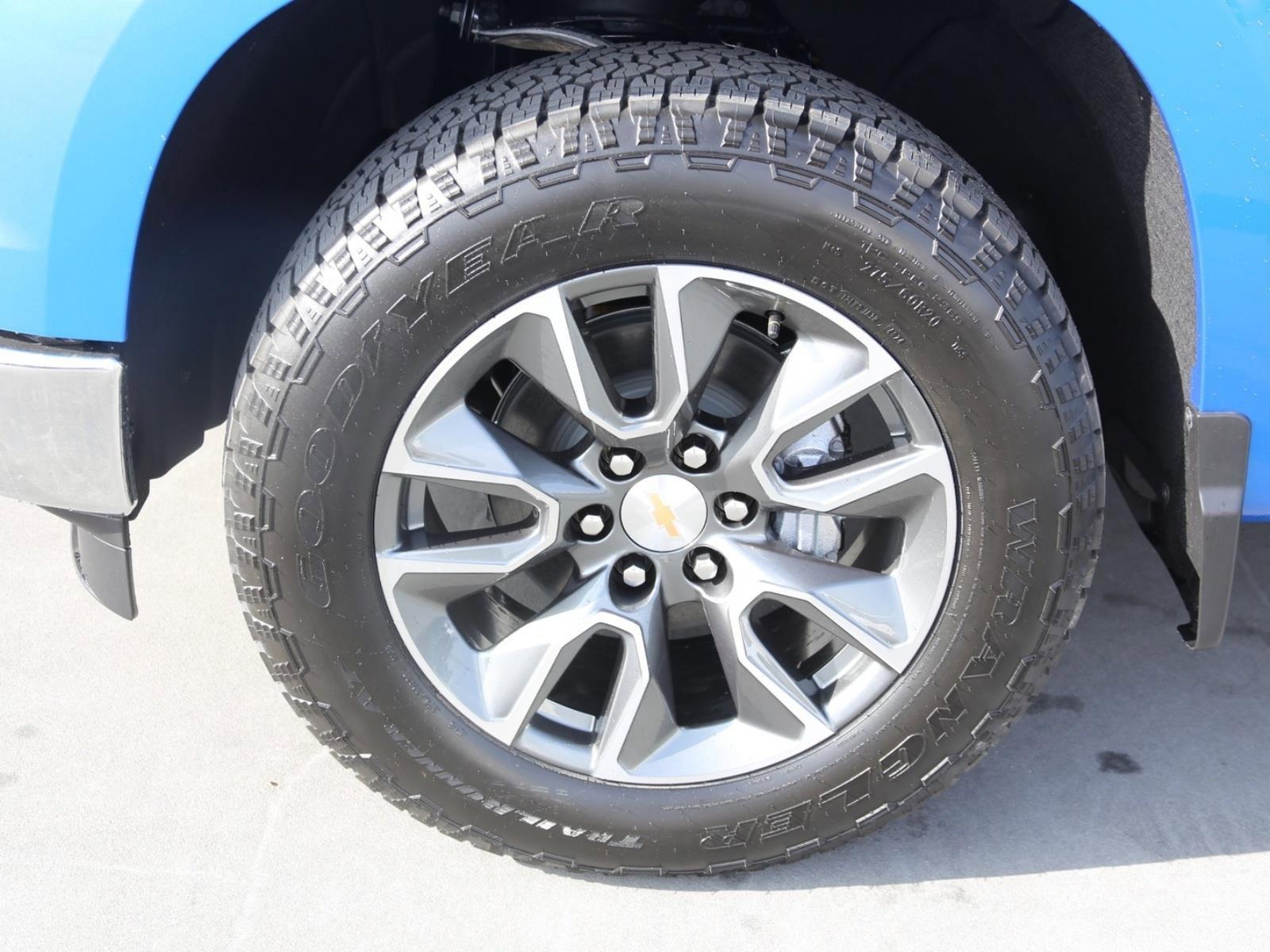 2025 Chevrolet Silverado 1500 Vehicle Photo in LOS ANGELES, CA 90007-3794
