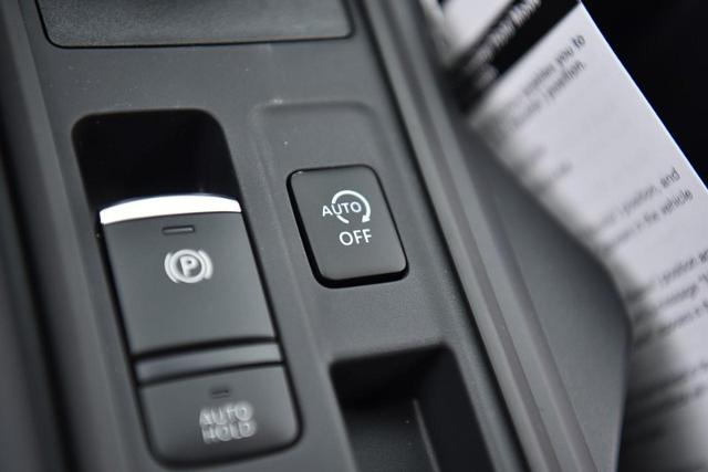 2025 Nissan Pathfinder Vehicle Photo in Ballwin, MO 63011