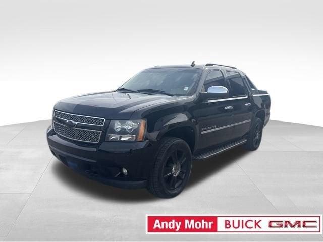 2010 Chevrolet Avalanche Vehicle Photo in Fishers, IN 46038