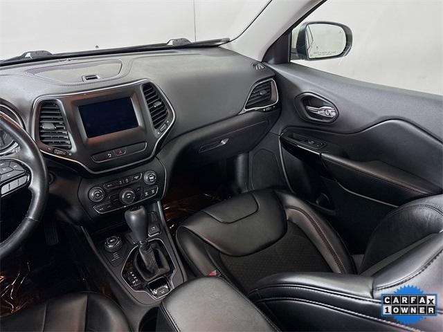 2019 Jeep Cherokee Vehicle Photo in Puyallup, WA 98371