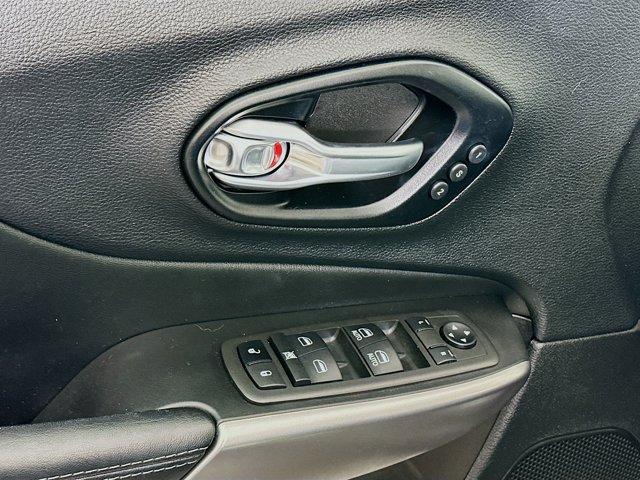 2021 Jeep Cherokee Vehicle Photo in Doylsetown, PA 18901