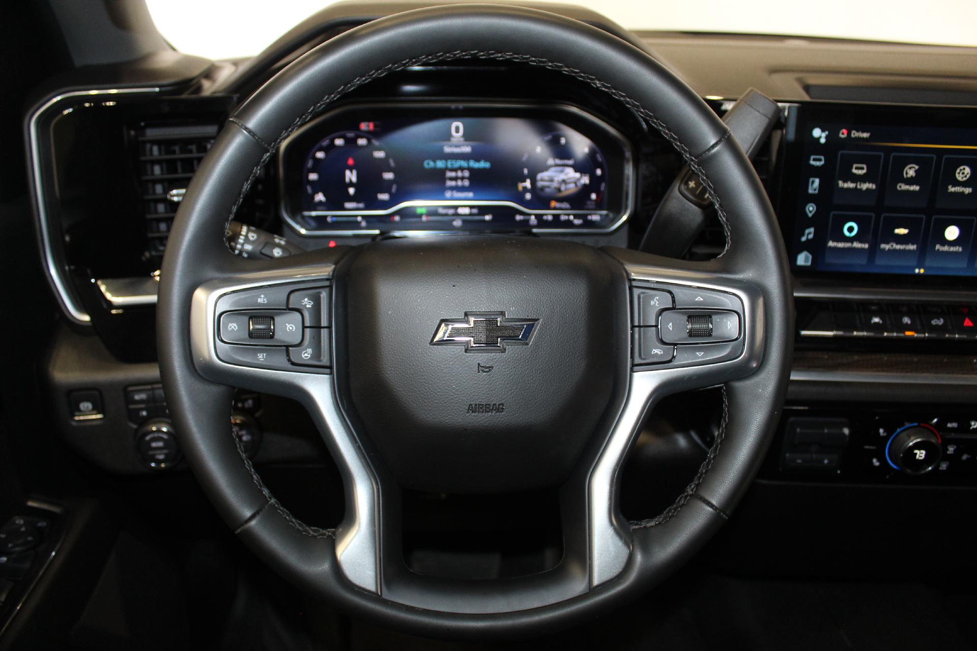 2024 Chevrolet Silverado 1500 Vehicle Photo in NORTHAMPTON, MA 01060-1120