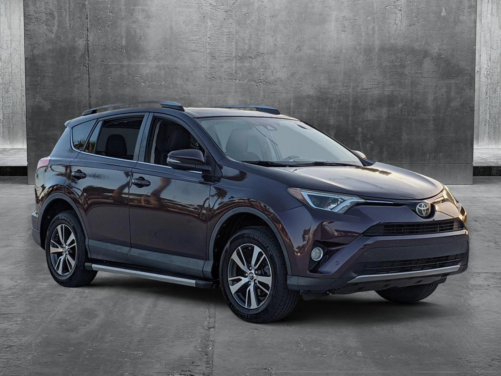 2017 Toyota RAV4 Vehicle Photo in Davie, FL 33331