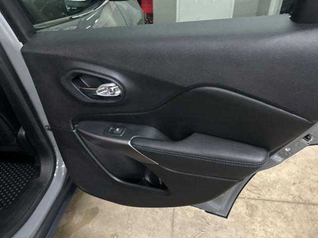 2020 Jeep Cherokee Vehicle Photo in MEDINA, OH 44256-9631
