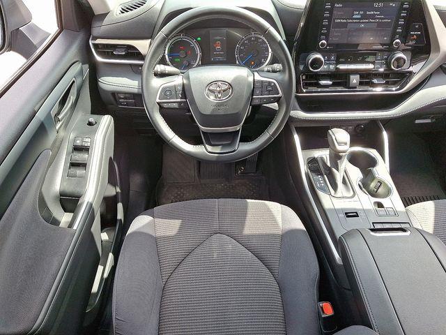 2022 Toyota Highlander Vehicle Photo in WATERTOWN, CT 06795-3318