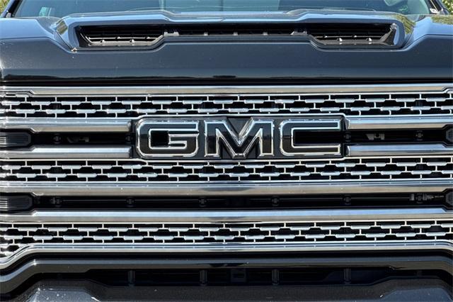2023 GMC Sierra 2500 HD Vehicle Photo in ELK GROVE, CA 95757-8703