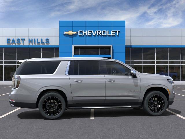 2025 Chevrolet Suburban Vehicle Photo in Roslyn, NY 11576