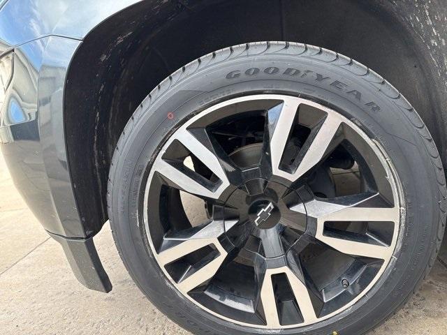 2020 Chevrolet Tahoe Vehicle Photo in ENGLEWOOD, CO 80113-6708