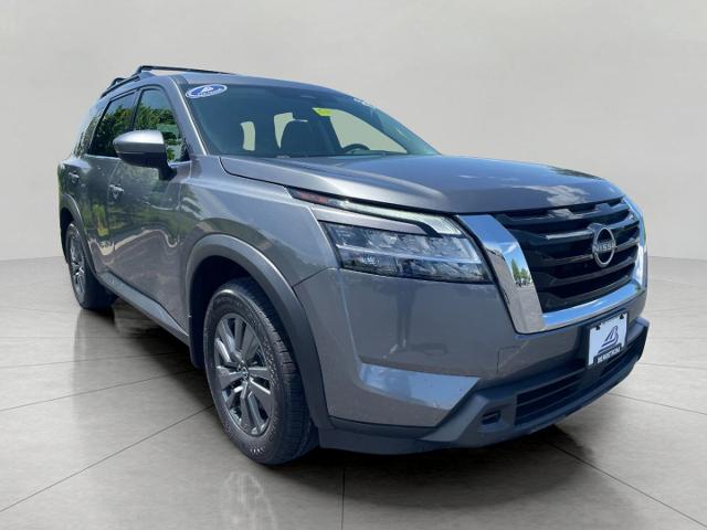 2022 Nissan Pathfinder Vehicle Photo in Oshkosh, WI 54904
