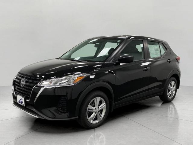 2025 Nissan Kicks Play Vehicle Photo in Appleton, WI 54913