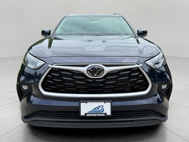 2023 Toyota Highlander Vehicle Photo in Appleton, WI 54914