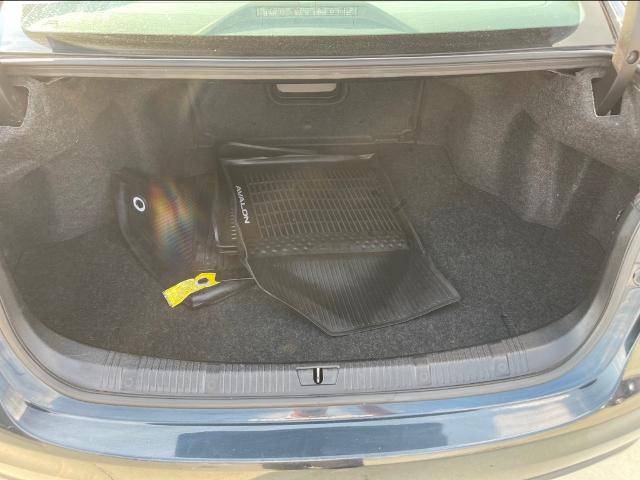 2017 Toyota Avalon Vehicle Photo in Peoria, IL 61615