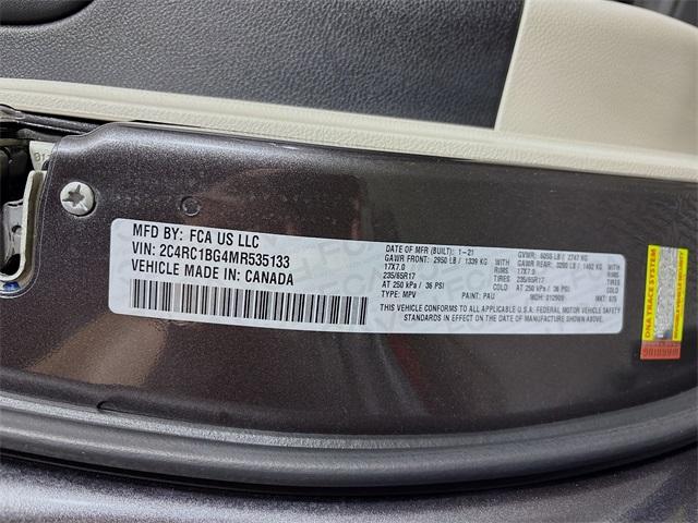 2021 Chrysler Pacifica Vehicle Photo in Puyallup, WA 98371