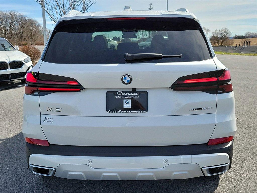 2024 BMW X5 xDrive40i Vehicle Photo in Muncy, PA 17756