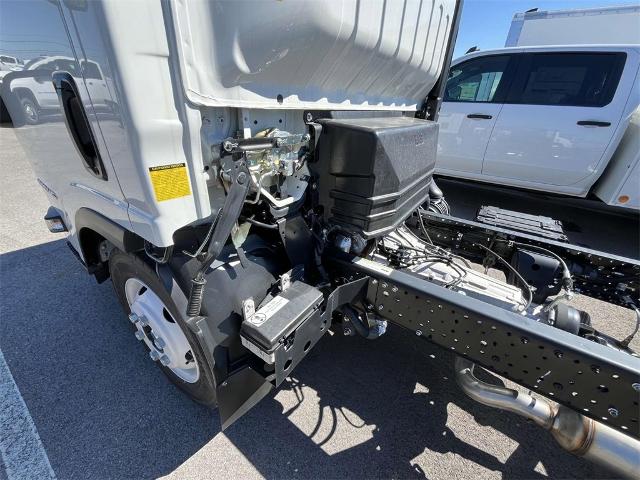 2024 Chevrolet Low Cab Forward 4500 Vehicle Photo in ALCOA, TN 37701-3235