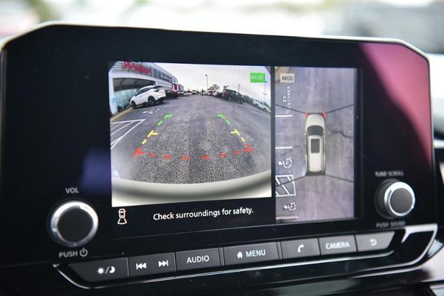 2025 Nissan Pathfinder Vehicle Photo in Ballwin, MO 63011