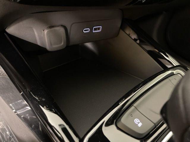 2025 Chevrolet Trax Vehicle Photo in PHOENIX, AZ 85014-3381