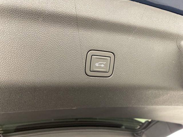 2025 Chevrolet Tahoe Vehicle Photo in PHOENIX, AZ 85014-3381