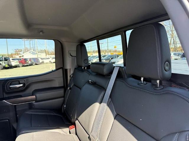 2021 GMC Sierra 1500 Vehicle Photo in CHICOPEE, MA 01020-5001