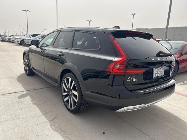 2025 Volvo V90 Cross Country Vehicle Photo in Grapevine, TX 76051