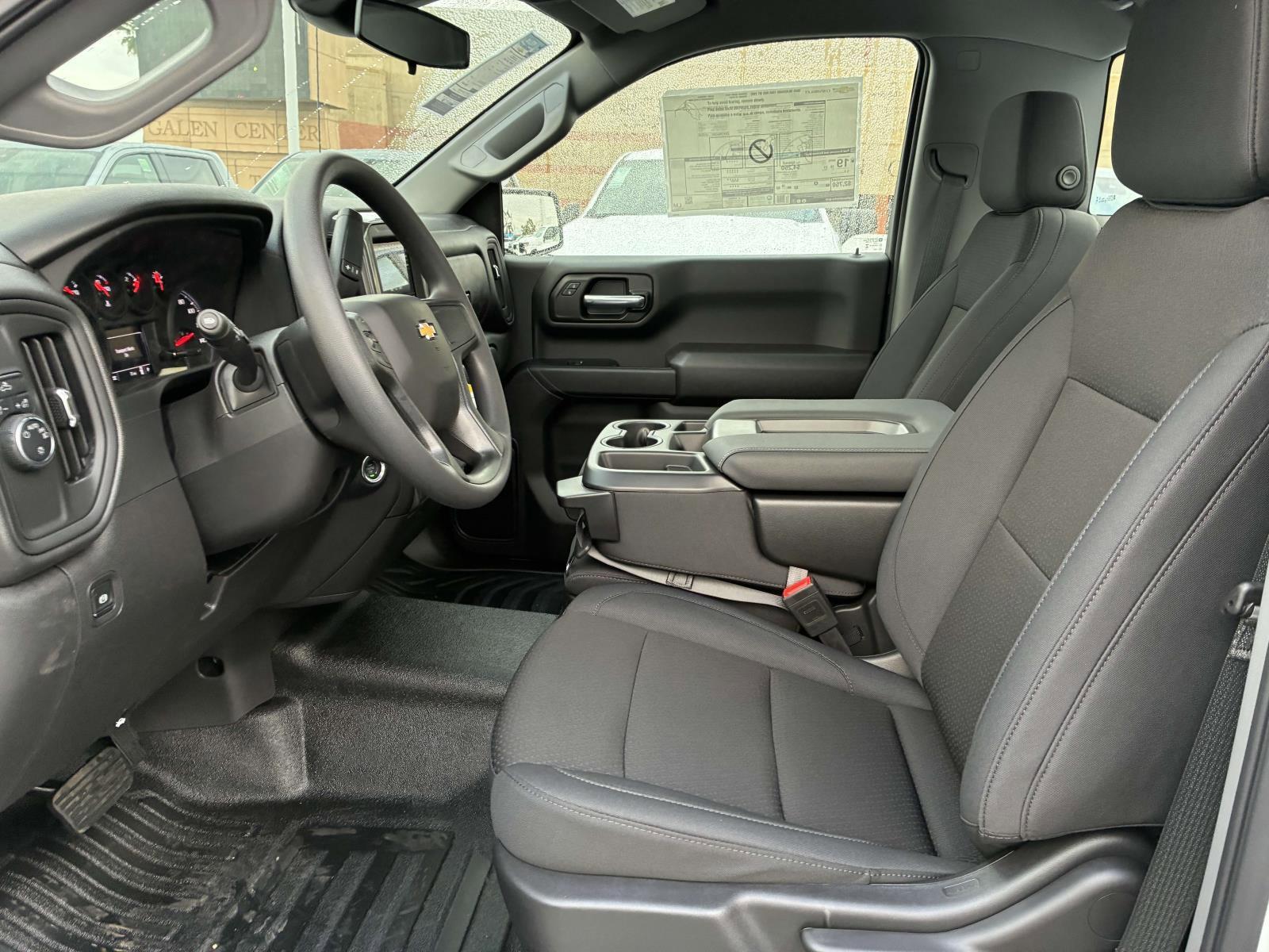 2025 Chevrolet Silverado 1500 Vehicle Photo in LOS ANGELES, CA 90007-3794