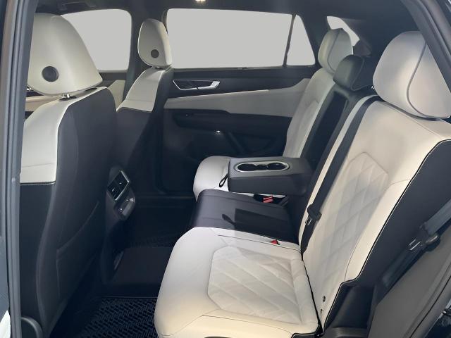 2025 Volkswagen Atlas Cross Sport Vehicle Photo in Oshkosh, WI 54904