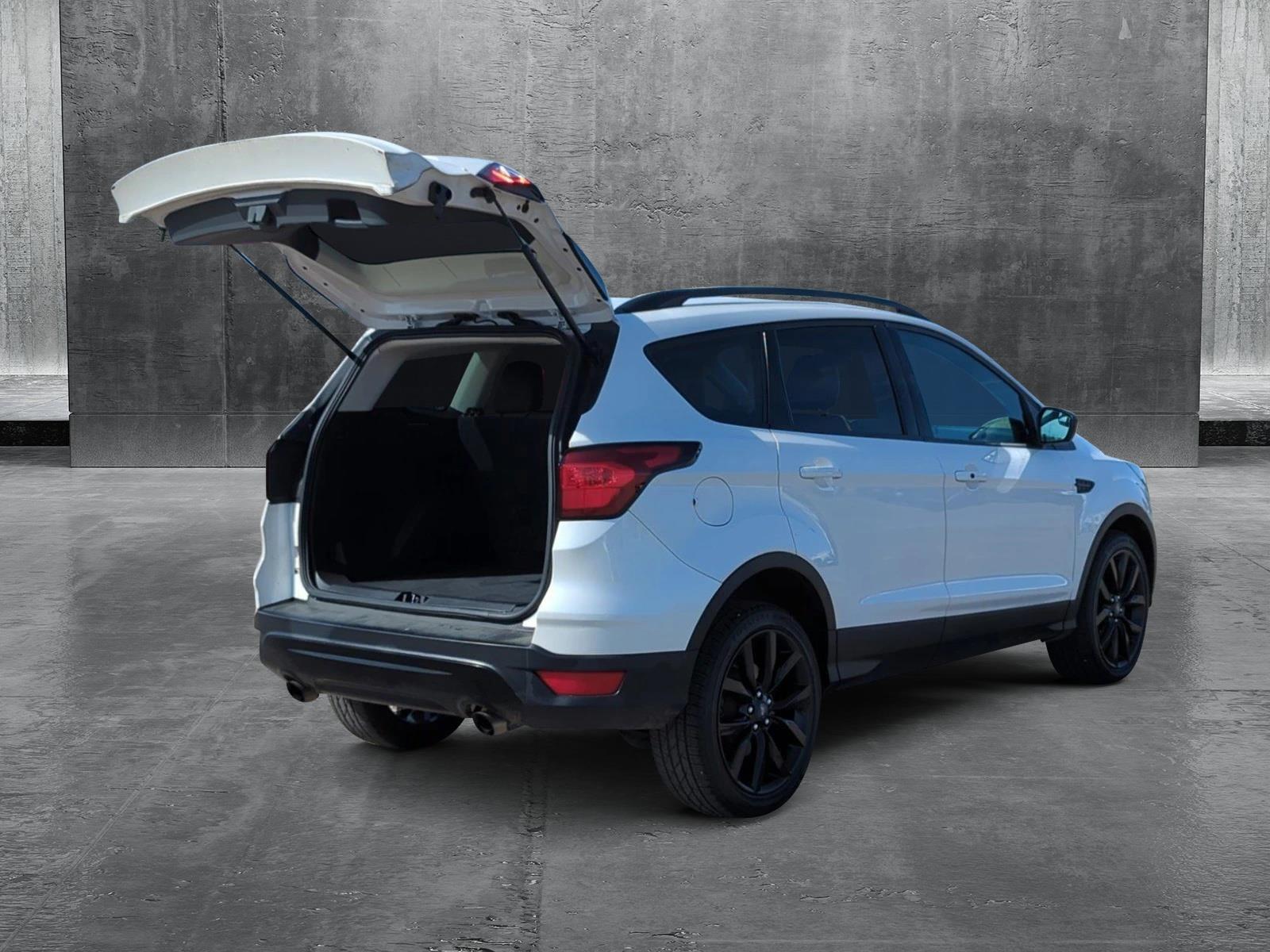 2019 Ford Escape Vehicle Photo in Memphis, TN 38128