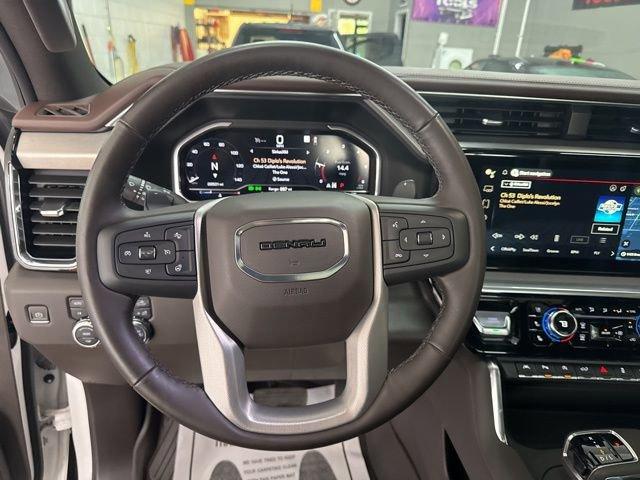 2023 GMC Sierra 1500 Vehicle Photo in MEDINA, OH 44256-9631