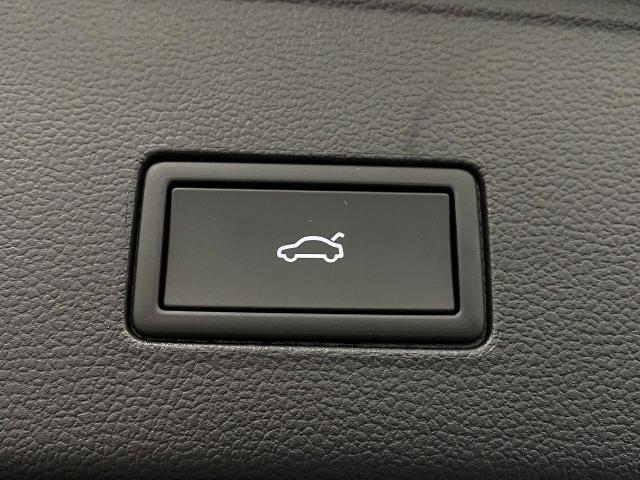2025 Volkswagen Atlas Cross Sport Vehicle Photo in Appleton, WI 54913