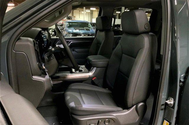 2025 Chevrolet Silverado 2500 HD Vehicle Photo in KANSAS CITY, MO 64114-4502