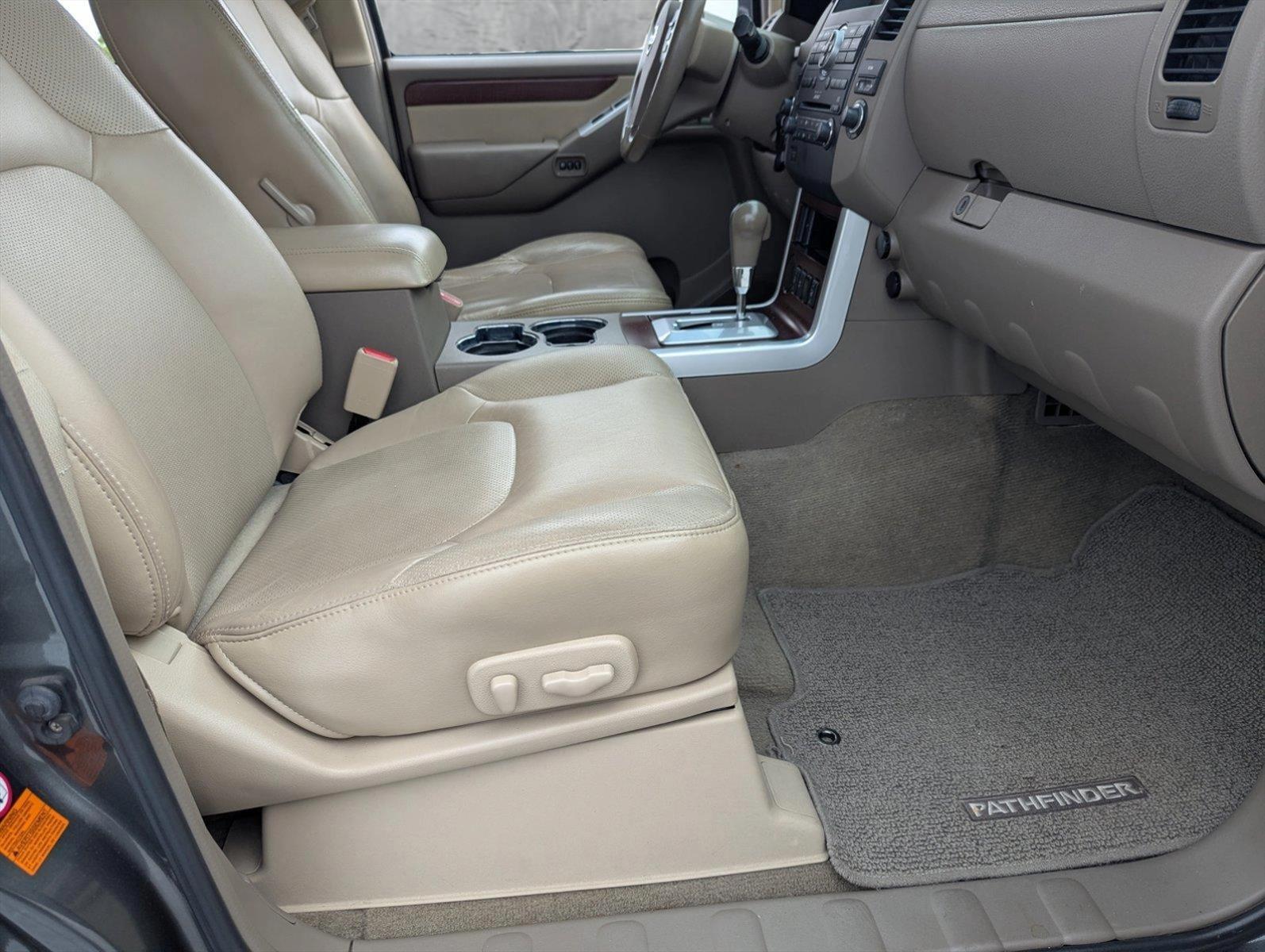 2008 Nissan Pathfinder Vehicle Photo in Ft. Myers, FL 33907