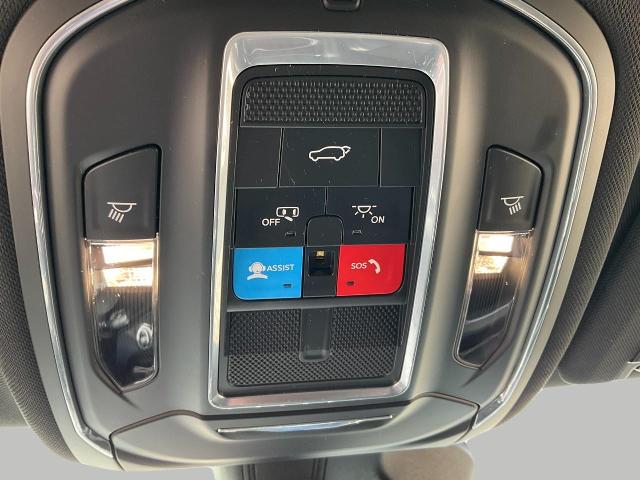 2023 Jeep Grand Cherokee L Vehicle Photo in Kaukauna, WI 54130