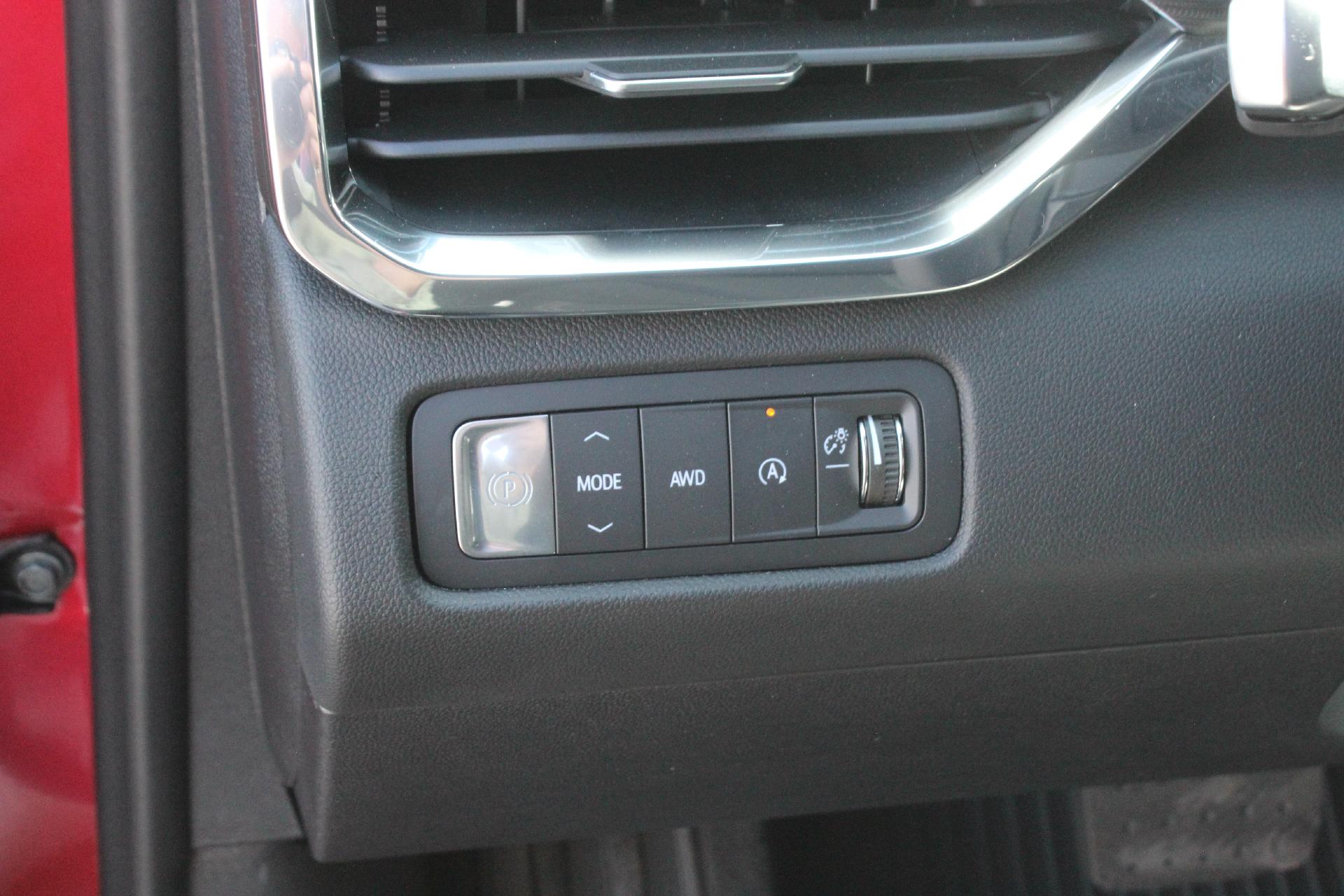 2025 GMC Acadia Vehicle Photo in AURORA, CO 80012-4011