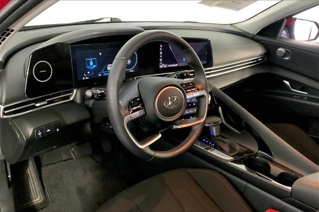 2023 Hyundai ELANTRA Vehicle Photo in Lees Summit, MO 64086