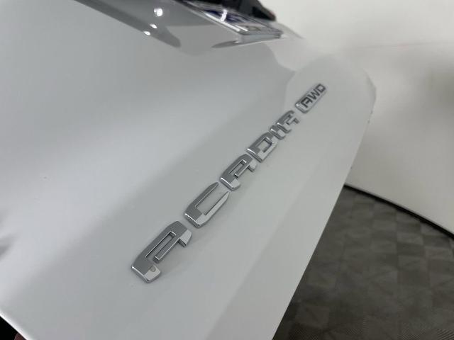 2025 GMC Acadia Vehicle Photo in GILBERT, AZ 85297-0402