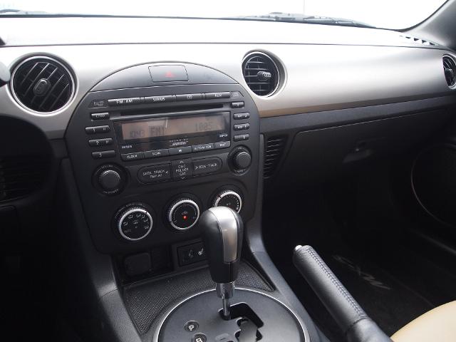 2010 Mazda MX-5 Miata Vehicle Photo in MADISON, IN 47250-1611