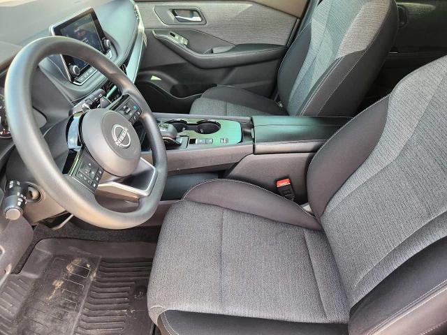 2022 Nissan Rogue Vehicle Photo in DENTON, TX 76210-9321