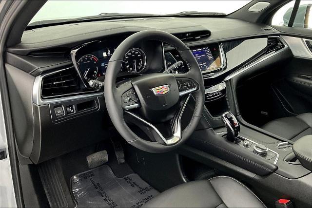 2025 Cadillac XT6 Vehicle Photo in Grapevine, TX 76051