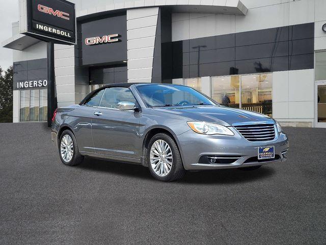 2013 Chrysler 200 Vehicle Photo in WATERTOWN, CT 06795-3318