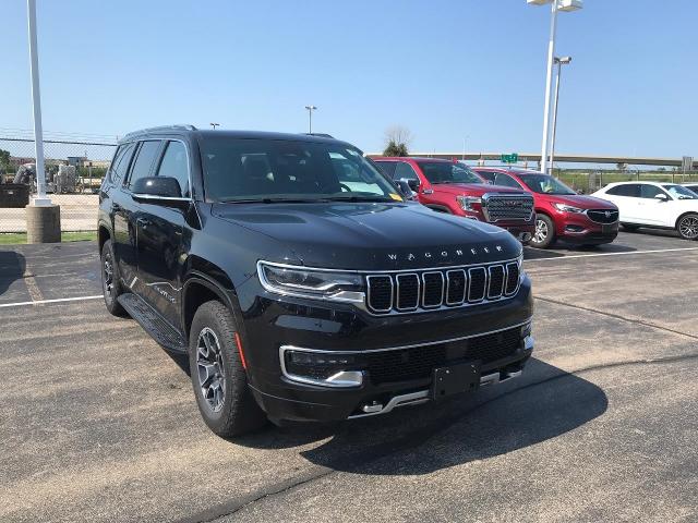 2023 Jeep Wagoneer Vehicle Photo in GREEN BAY, WI 54303-3330