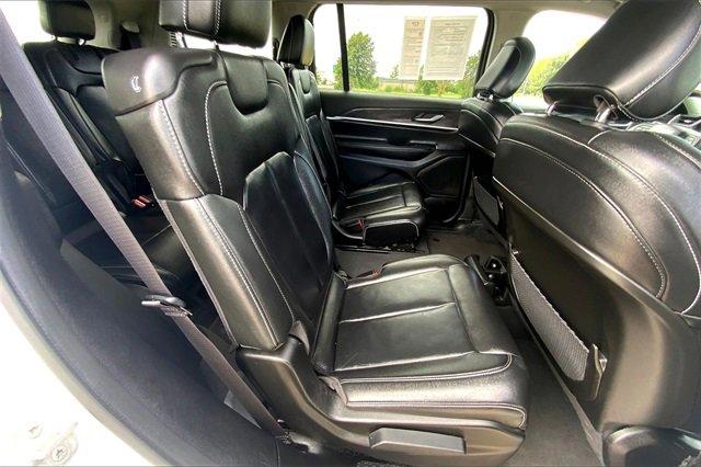 2023 Jeep Grand Cherokee L Vehicle Photo in TOPEKA, KS 66609-0000